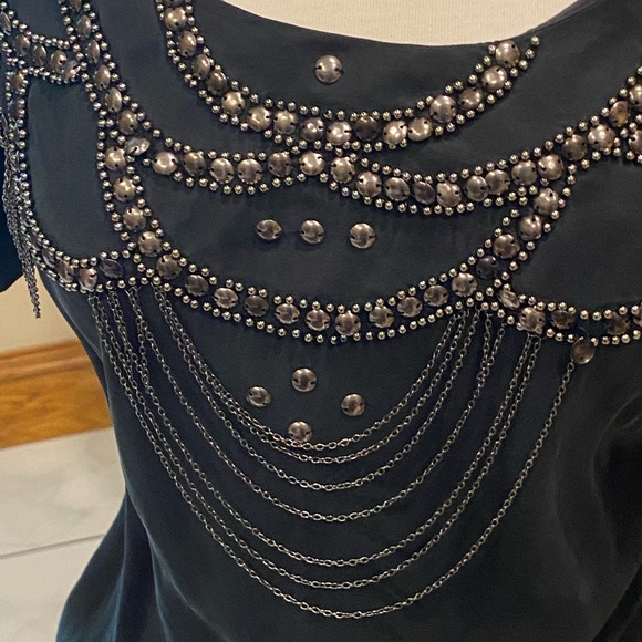 Guess black blouse size S beautiful detail they really chains in front - Picture 4 of 8
